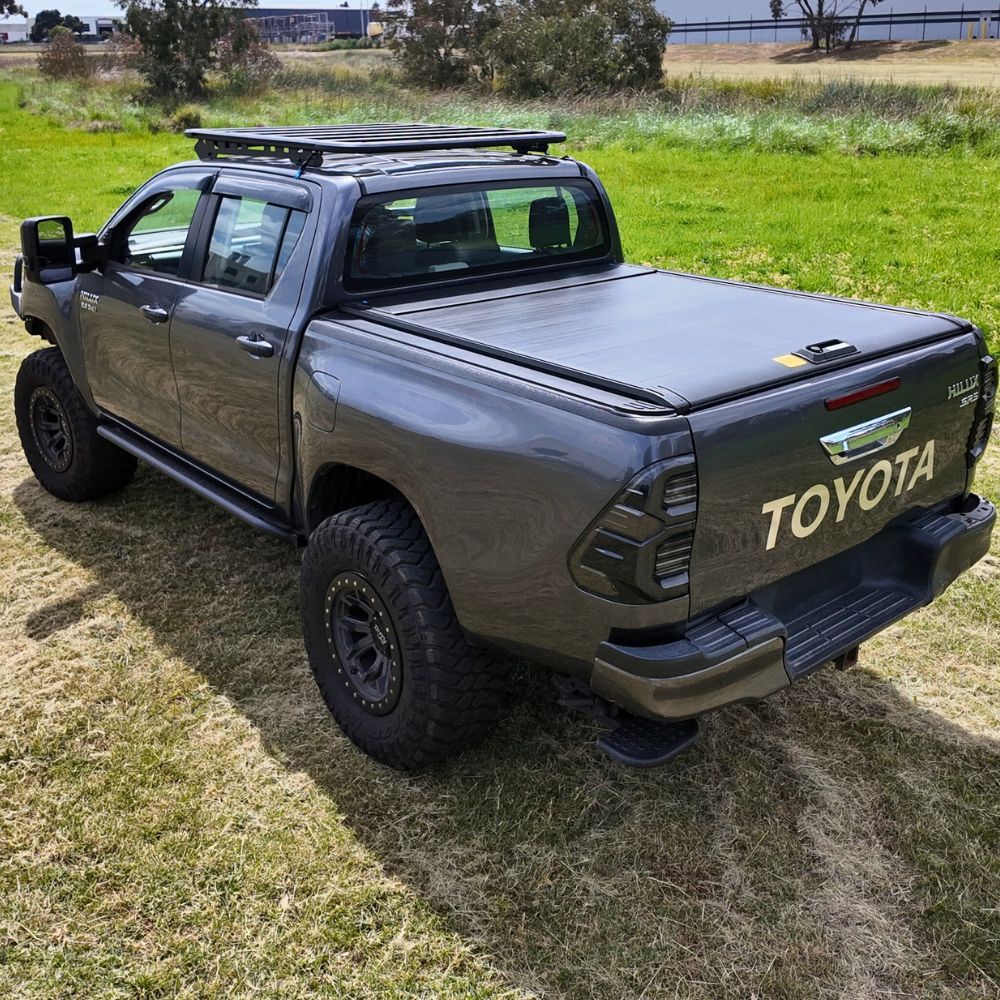 CLEARANCE CLEARANCE Cobra 4X4 M-Spec Retractable Roller Shutter fits Toyota Hilux 2015 Onwards SR5 Tub Manual Tonneau Roll Cover Black
