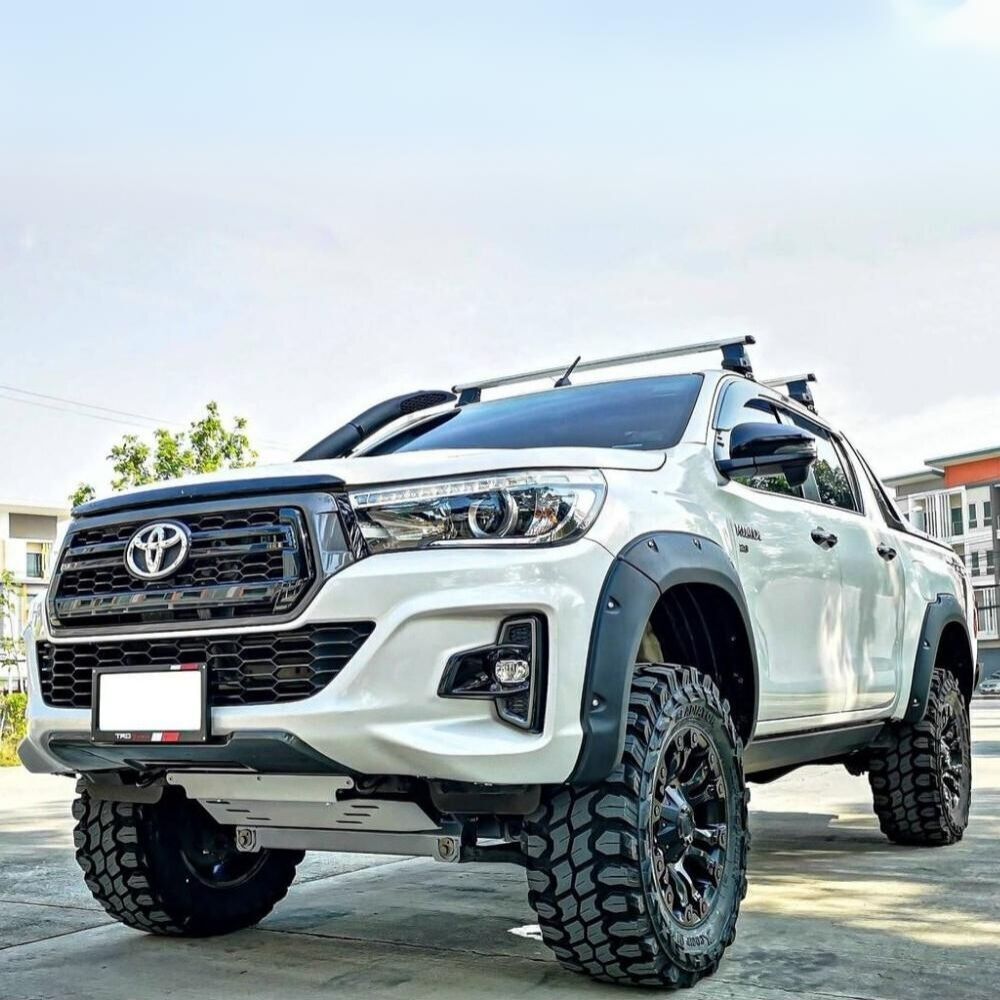 Pocket Jungle Style Flares suitable For Toyota Hilux SR5 SR TRD Late - 2018 2019 2020 Textures Black