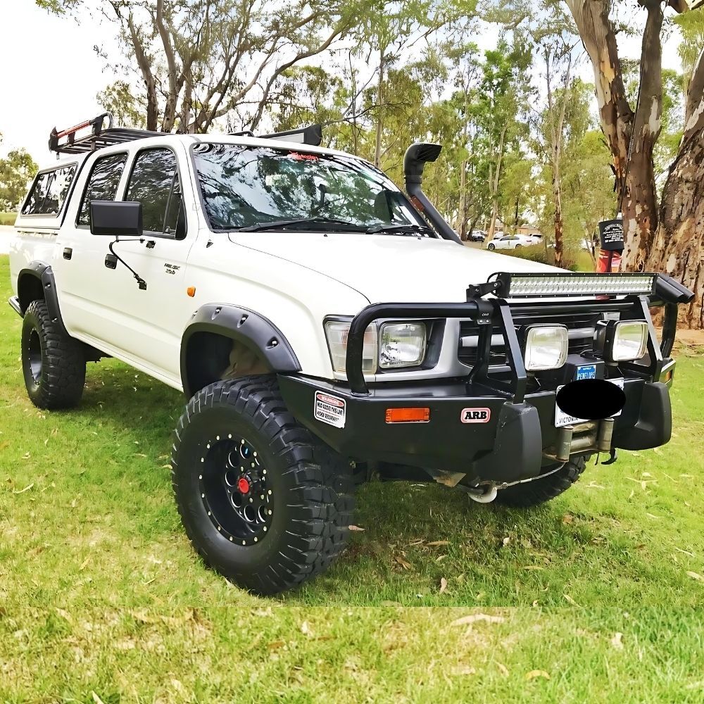 Cobra 4x4 Jungle Flares Suitable for Toyota Hilux 1998 1999 2000 2001 2002 2003 2004 2005