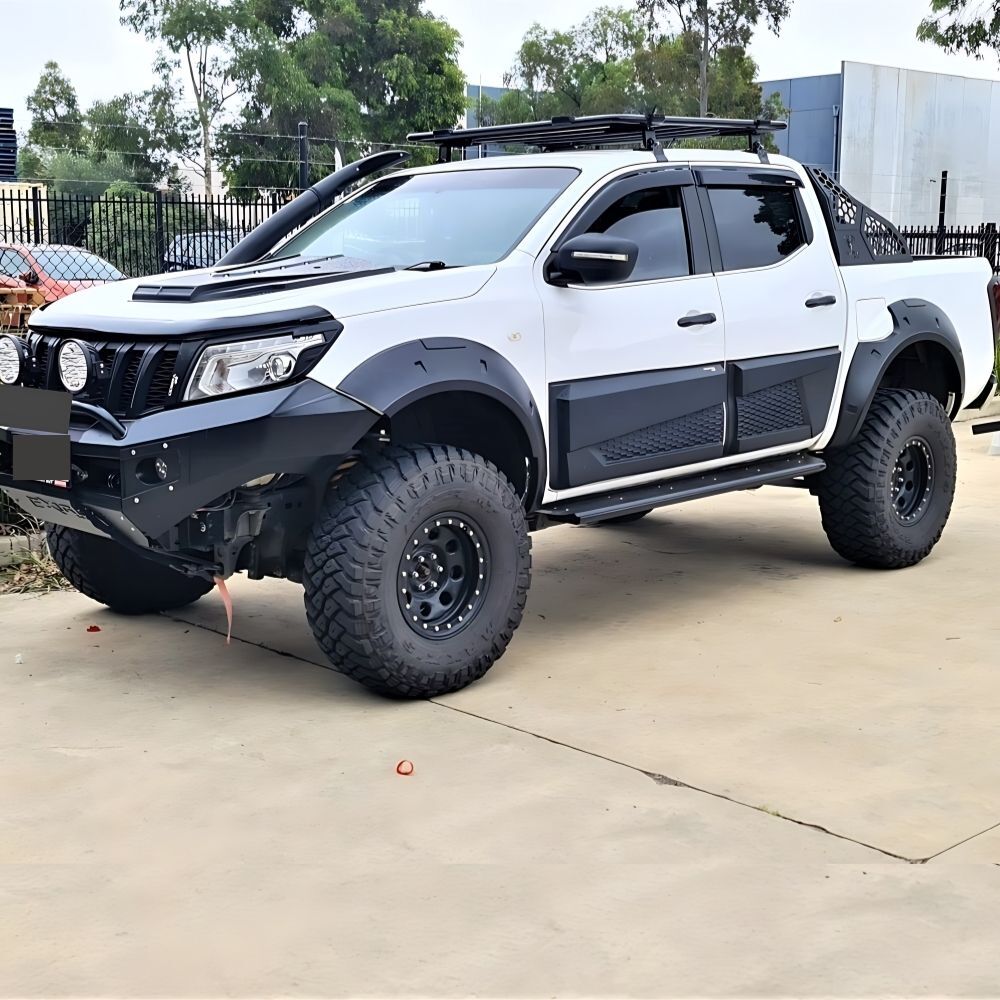 Screwless Pocket Black Navara NP300 Smooth Fender Flares 80mm Wide