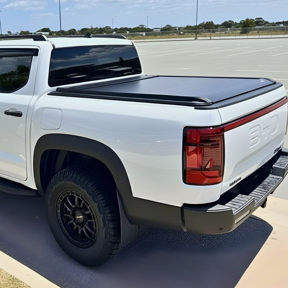 Cobra 4X4 M-Spec Electric Retractable Roller Shutter fits BYD Shark 6 2024 Onwards Tub Tonneau Roll Cover Black Lid