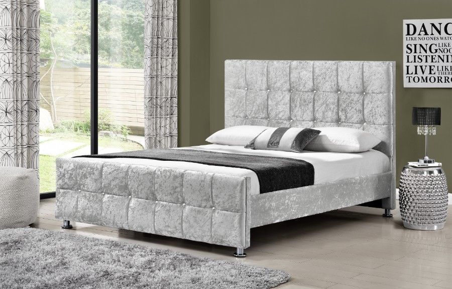 Aria Velvet Queen Bed