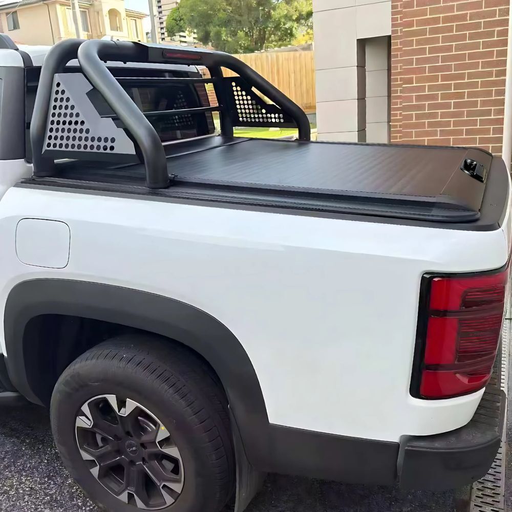 Cobra 4X4 Retractable Roller Shutter fits BYD Shark 6 2024 Onwards With Sports Bar Cut Out Tub Manual Tonneau Roll Cover Black