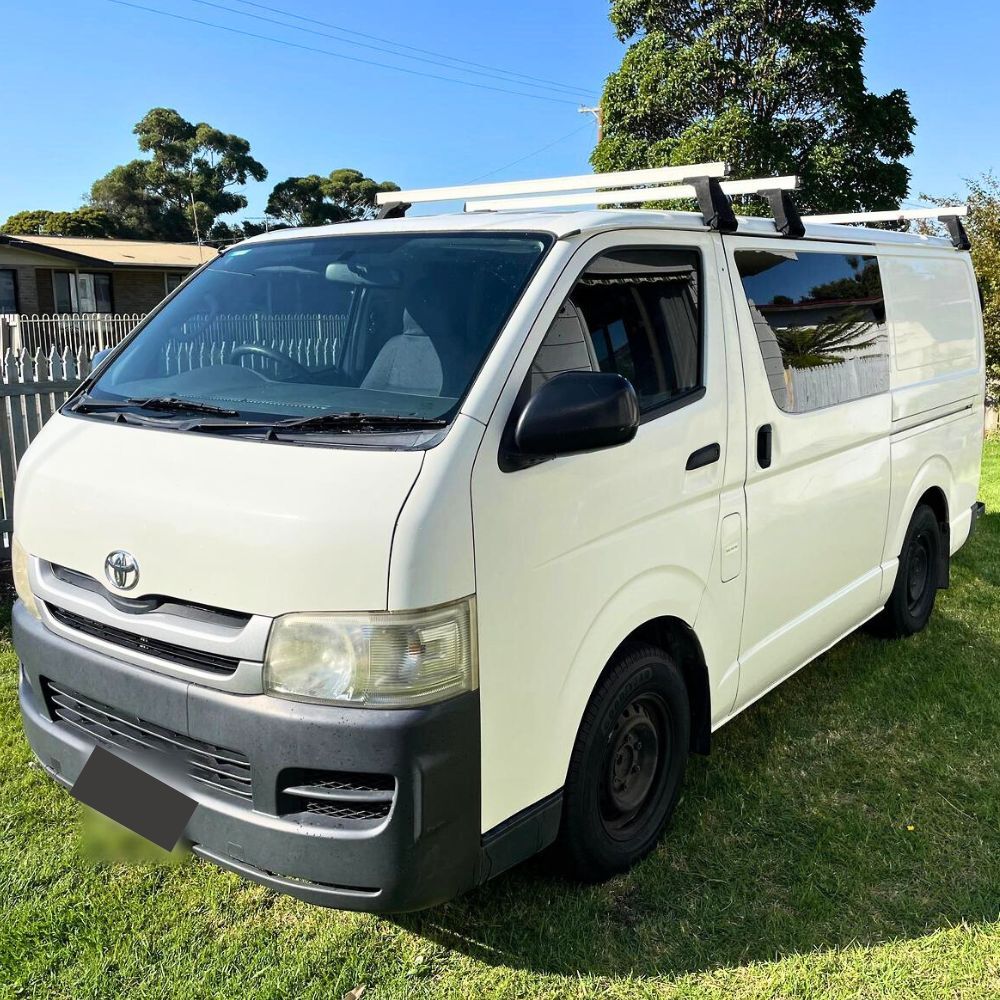 3 x Cross Bars Silver Chrome Aluminium Roof Suits Hiace 1998 - 2018 LWB Crossbars Ladder Pipes Plumber Electrician 