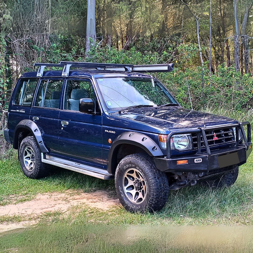 Pocket Style Fender Flares Textured Suits Mitsubishi Pajero V31 NH-NJ Series 1991 - 1997 Guard ABS