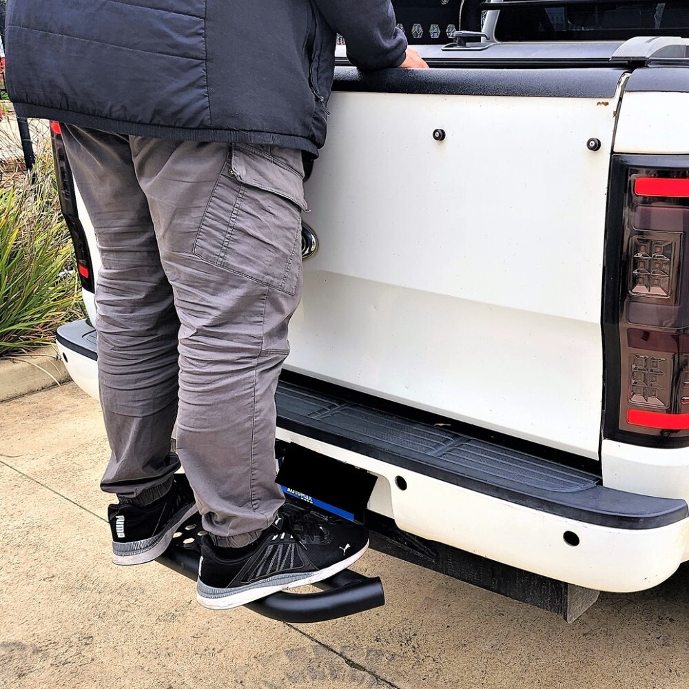 Heavy Duty Rear Tow Hitch Step Up Ladder Platform 4x4 Tub Black Powder